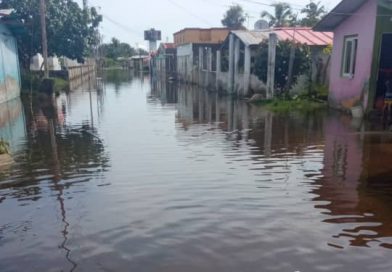 Población de Boscan en Sucre-Zulia sigue inundada y esperan soluciones inmediatas 