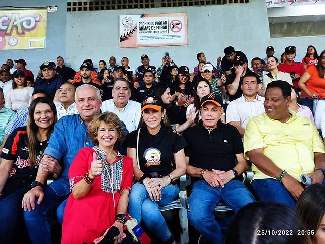 Rosales acompañó a las Águilas del Zulia durante el primer juego de la  temporada en el Luis Aparicio – SURESNOTICIA