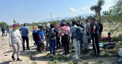 Autobús que trasladaba a 35 migrantes venezolanos sufrió accidente en carretera del norte mexicano