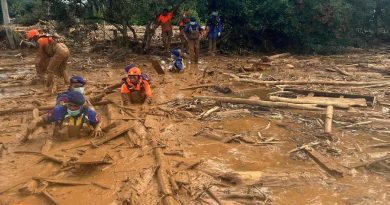 Las inundaciones en Indonesia dejan 316 muertos y 289 desparecidos Las inundaciones en Indonesia dejan 316 muertos y 289 desparecidos