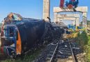 Al menos 22 muertos y 30 heridos al caer una grúa sobre un tren en movimiento en Tailandia