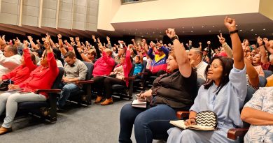 Dessiree Fernández integrará comisión para consolidar nueva estructura de poder en el Zulia Dessiree Fernández integrará comisión para consolidar nueva estructura de poder en el Zulia