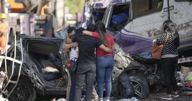 Ascienden a 19 los civiles muertos por el ataque con una bomba en la Vía Panamericana en Colombia