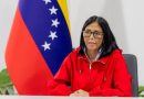 Delcy Rodríguez promete aumento de salario sin monto fijo y reconoce hiperinflación
