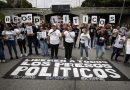 Excarcelan a tres expolicías de Caracas, los presos políticos más antiguos de Venezuela, dice la ONG Foro Penal Excarcelan a tres expolicías de Caracas, los presos políticos más antiguos de Venezuela, dice la ONG Foro Penal