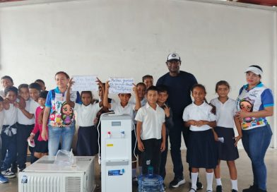 Yonys González sigue optimizando las escuelas municipales en Sucre Zulia