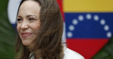 Trump niega haber pedido a María Corina Machado que no viajara a Venezuela tras terremoto Trump niega haber pedido a María Corina Machado que no viajara a Venezuela tras terremoto