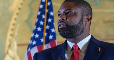 El candidato republicano a gobernador de Florida apoya a Trump «en la caída del régimen» de Cuba El candidato republicano a gobernador de Florida apoya a Trump «en la caída del régimen» de Cuba